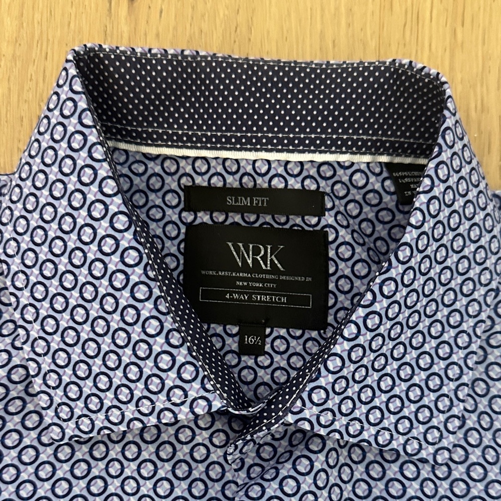 Stylish Navy Patterned Button-Down Shirt - image 2